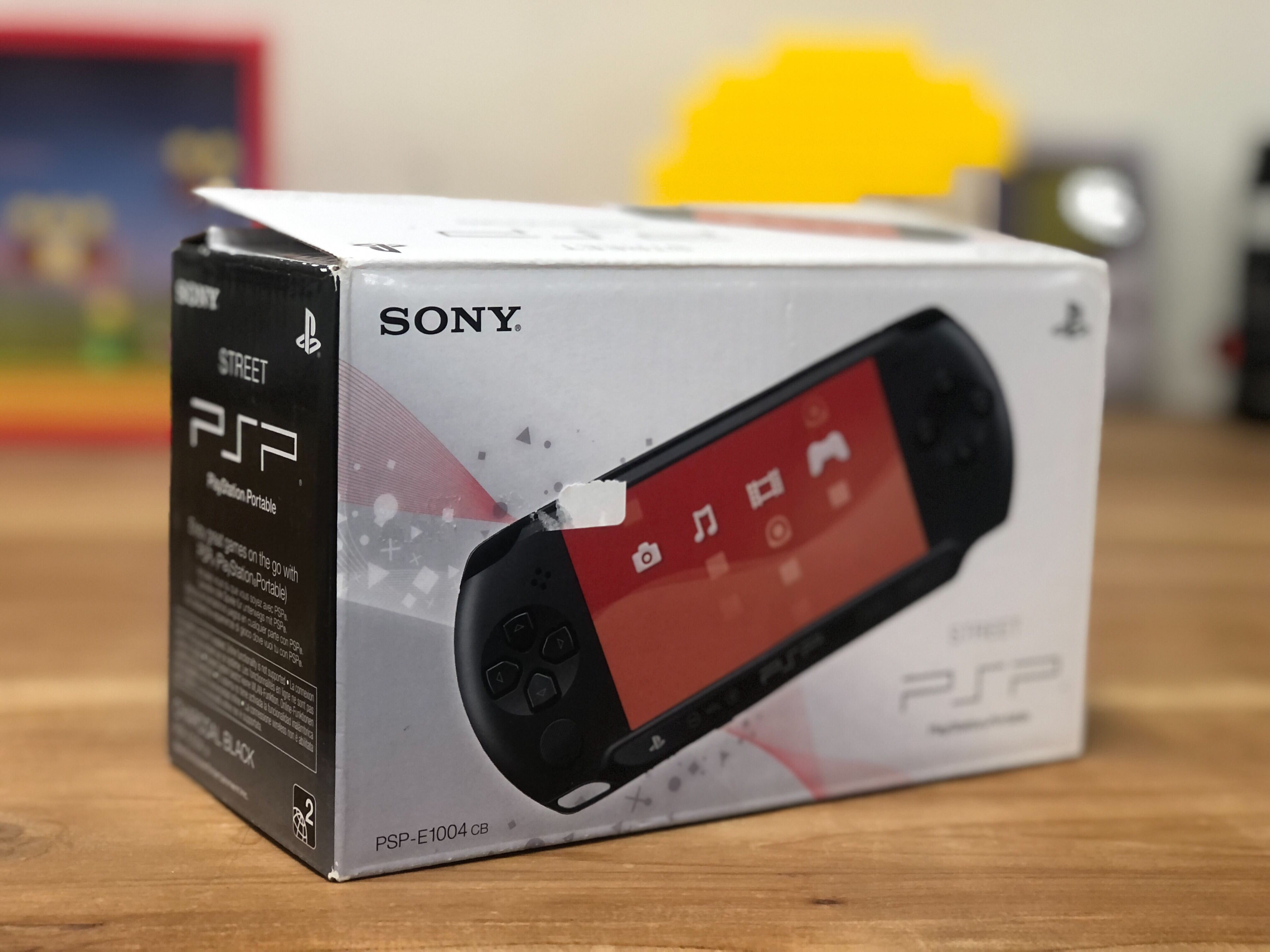 Playstation Portable Street PSP E1004 [Complete] - Playstation Portable Hardware